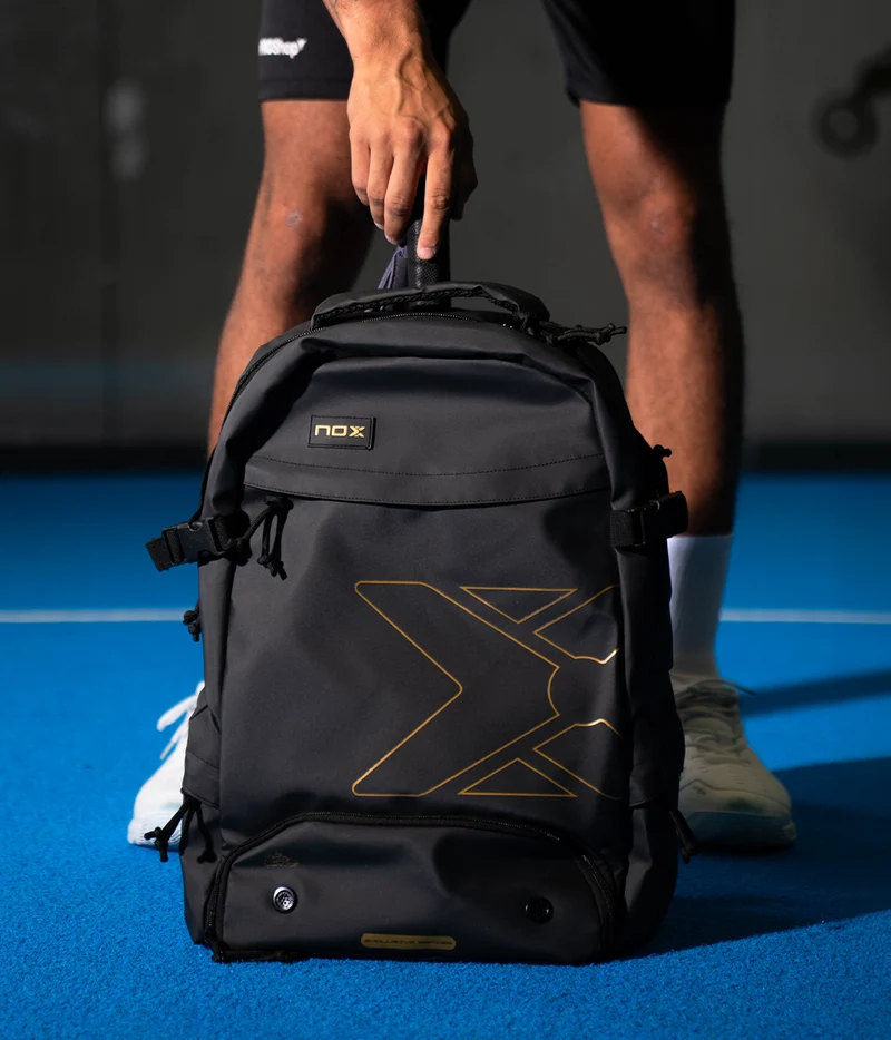 Mochila Nox ML10 Team Black/Gold 2026 (Exclusiva PadelPROShop)