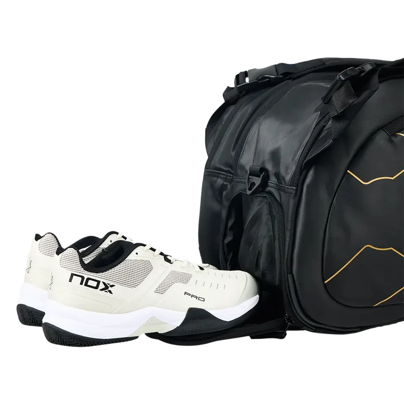 Paletero Nox AT10 Team Black Gold 2026 (Exclusivo PadelPROShop)