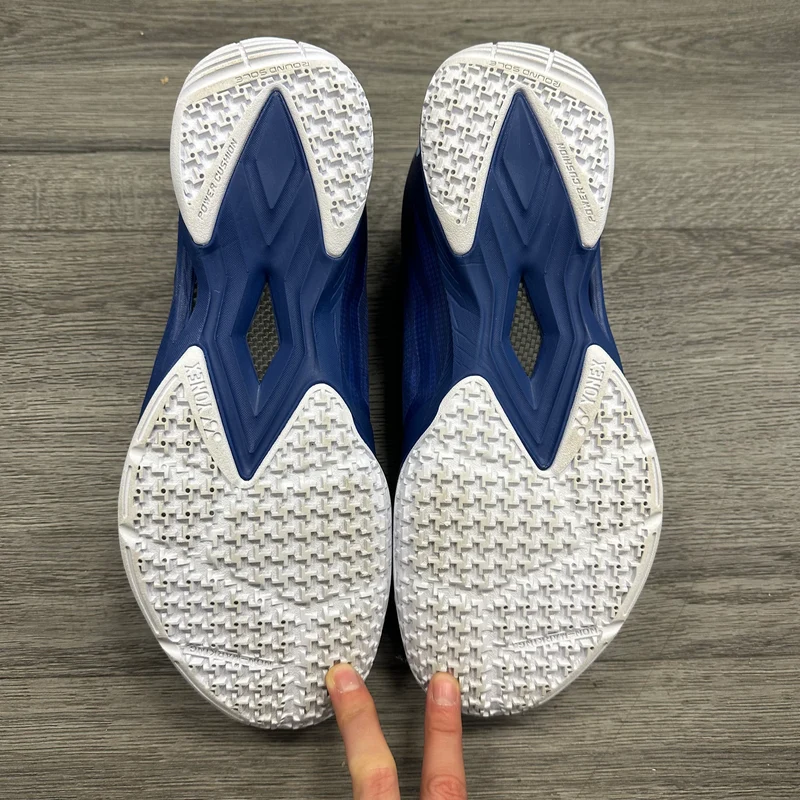 Yonex Men's Aerus Z2 Indoor Court Shoes Navy Blue OUTLET
