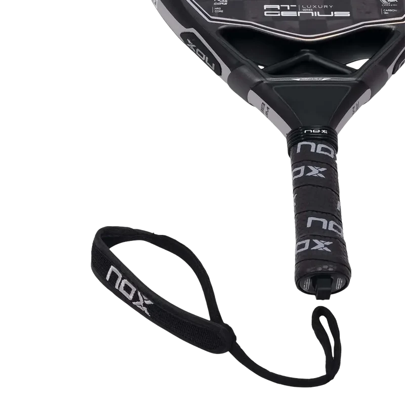 Pala de TEST Nox AT10 Genius Attack 18K Limited Edition