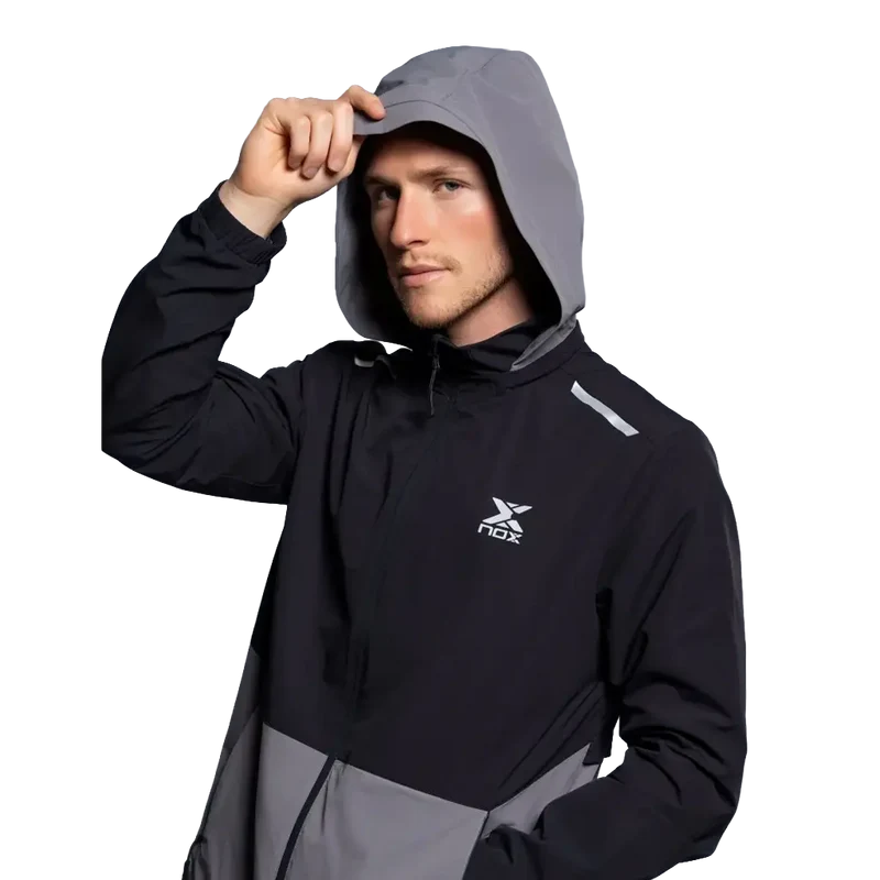 Cortavientos NOX Black/Dark Grey 2026