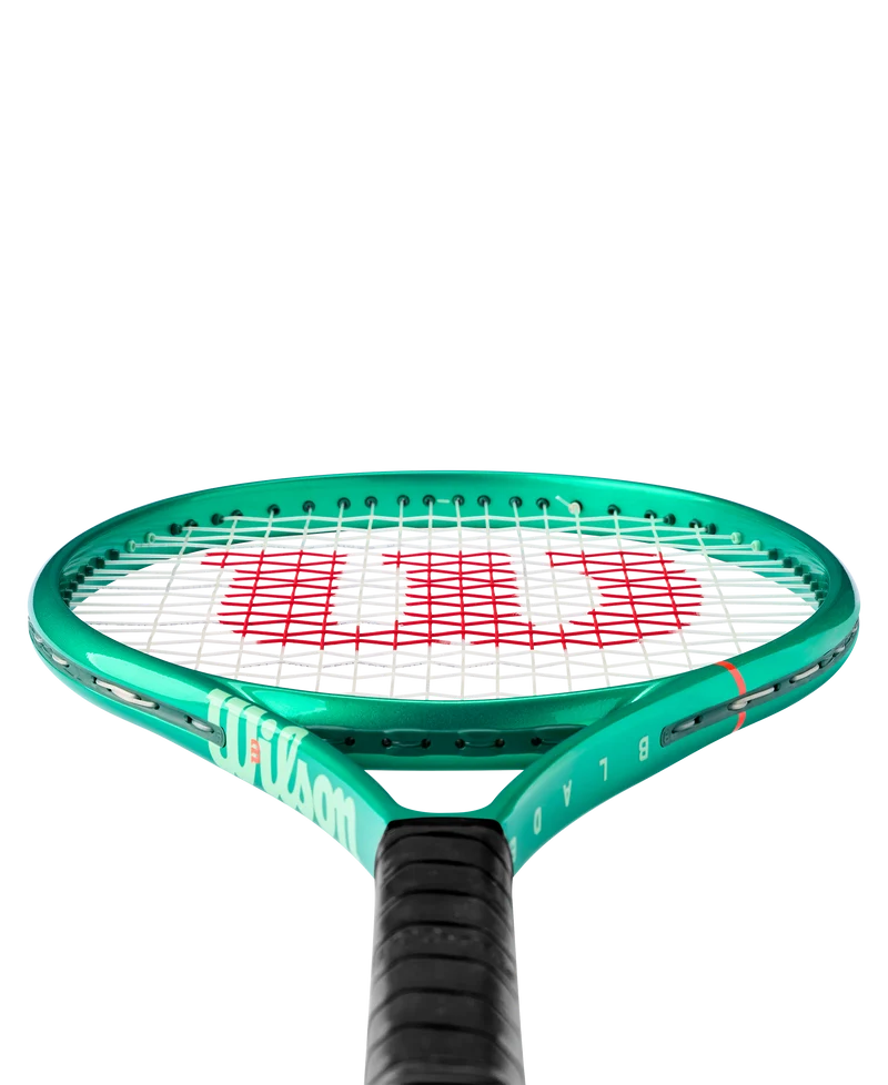 Wilson Blade 26 V10 Junior Tennis Racket