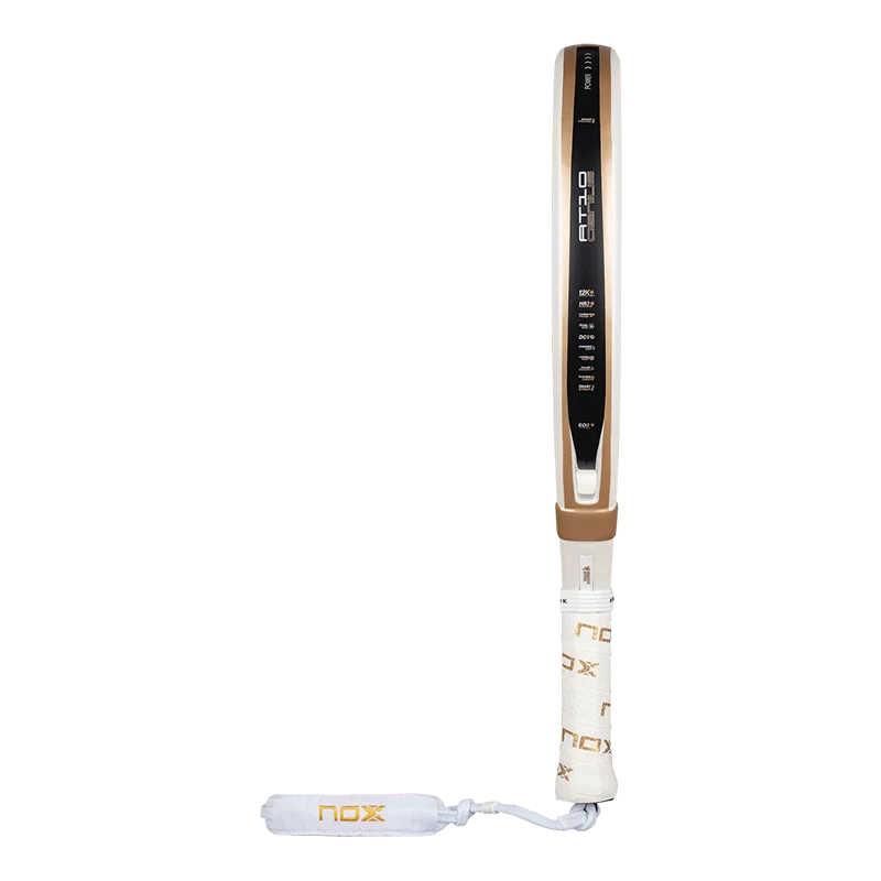 Pala de TEST Nox AT10 Genius 12K Xtrem by Agustin Tapia 2026