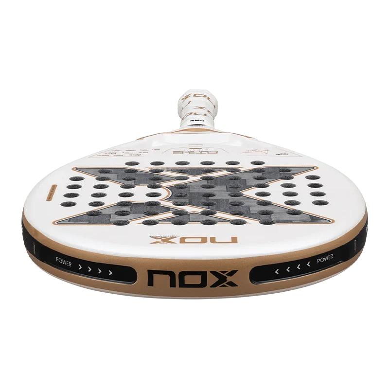 Pala de TEST Nox AT10 Genius 12K Xtrem by Agustin Tapia 2026
