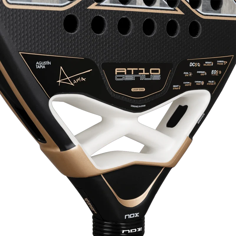 Pala NOX AT10 Genius 18K by Agustin Tapia 2026