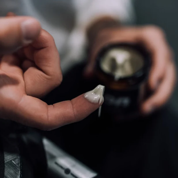 4on Grip Paste