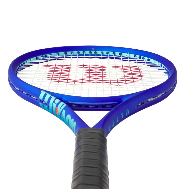 Wilson Ultra 100UL V5 Tennis Racket