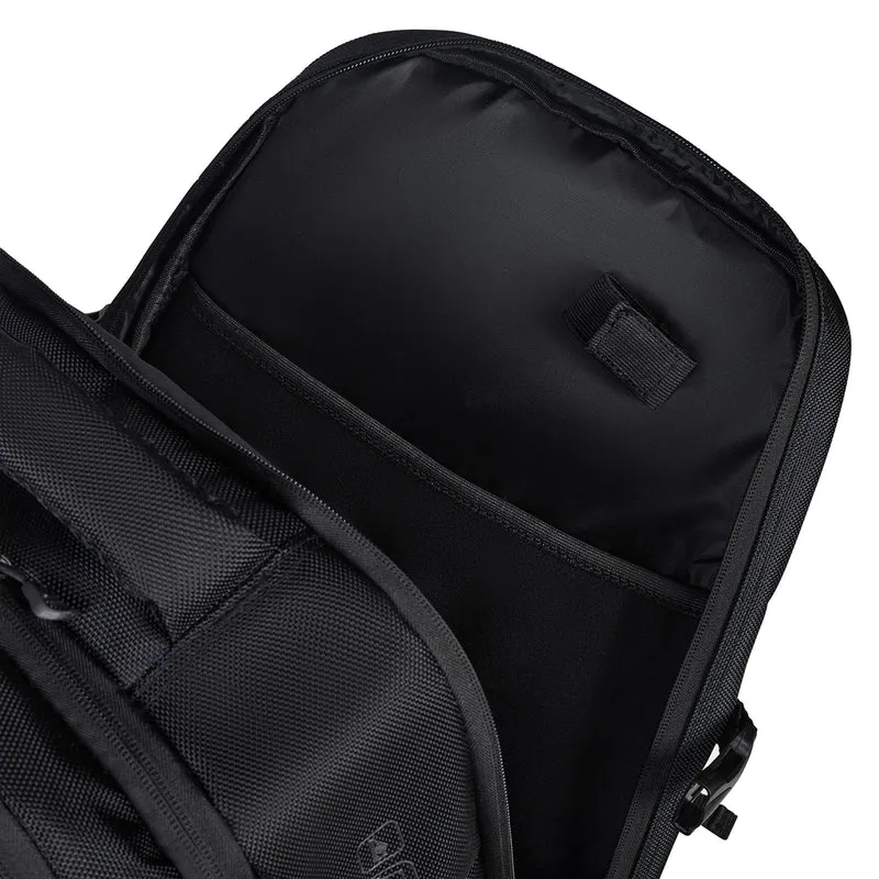 TECH Rucksack - schwarz