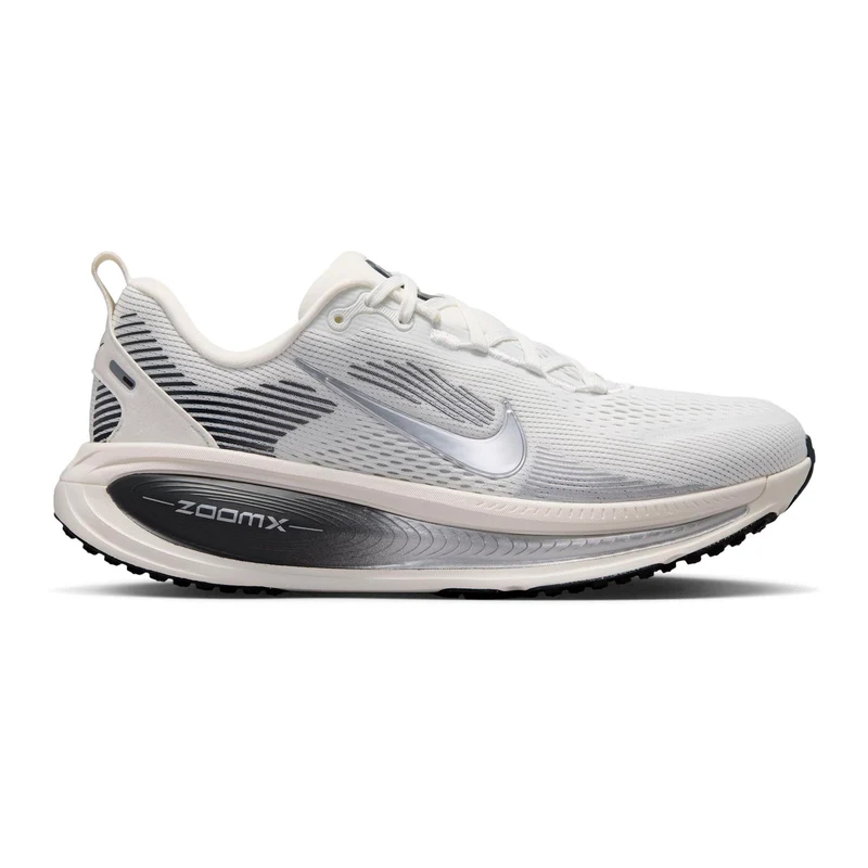 Vomero 18 Neutralschuh - weiß, silber