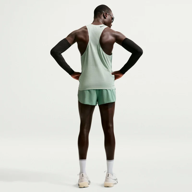 AeroSwift Laufshorts Herren - oliv, schwarz