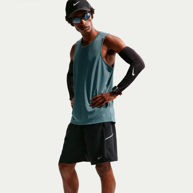 Miler 9in Laufshorts Herren - schwarz, silber